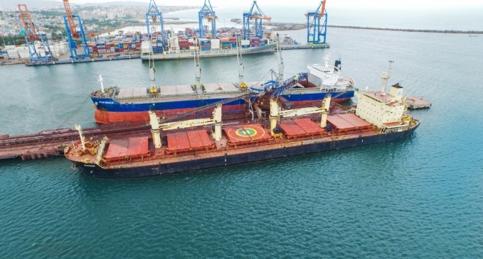 According to the data released by the Indian Ports Association, from April to October 2020, cargo traffic in major ports declined by 12.43 percent to 354.18 million tonnes compared to the same period last year.