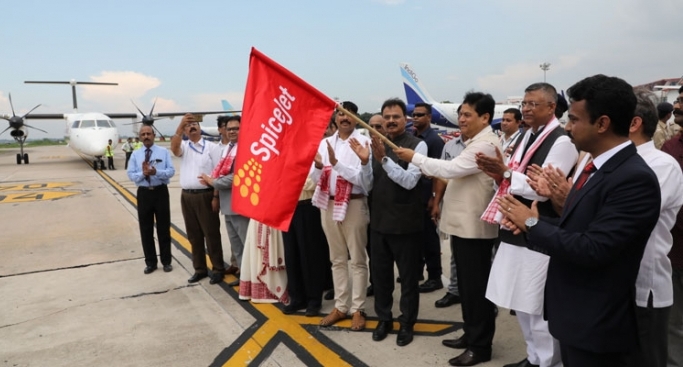 Assam chief minister Sarbananda Sonowal flagging off SpiceJet’s international flight connecting Guwahati and Dhaka at the LGBI Airport in the city.