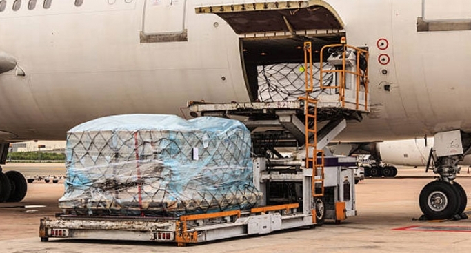 The global air freight demand contracted by 3.9 percent in August, compared to the same period in 2018.