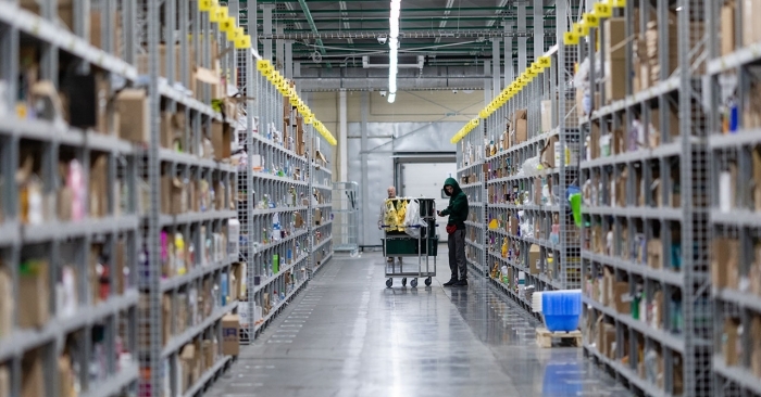 Why ‘Dark Stores’ are here to stay: Decoding B2C warehousing, last mile delivery revolution