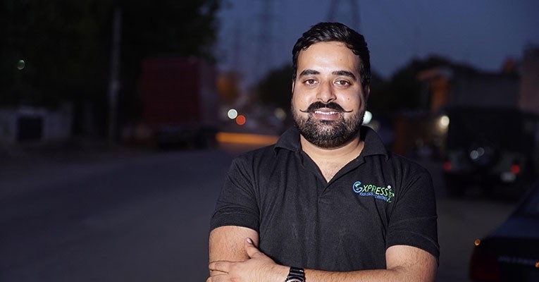 E-commerce, the Road Ahead for Logistics Industry E-commerce, the Road Ahead for Logistics Industry