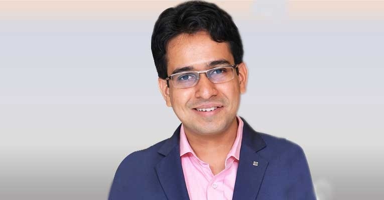 Transformation of logistics sector with AI and other modern technologies Transformation of logistics sector with AI and other modern technologies