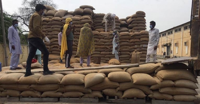 A total of 605 rakes carrying about 16.94 lakh MT food grains have been transported across the country during this period A total of 605 rakes carrying about 16.94 lakh MT food grains have been transported across the country during this period