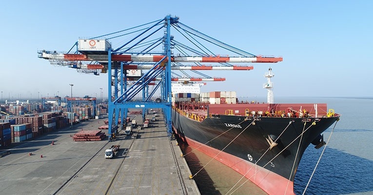 Kandla Port makes way for bigger vessels by hosting MV Zardis Kandla Port makes way for bigger vessels by hosting MV Zardis
