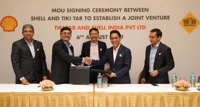 Shell and Tiki Tar Industries executives at the joint venture signing ceremony: (from left)Hirendra K. Mota, Director, Tiki Tar Industries; Rajendra Shah, Chairman, Tiki Tar Industries; Jason Wong, Vice President of Shell Global Bitumen and Sulphur; Thanes Rajatapiti, Shell Specialities Regional General Manager, Asia and Middle East; and Raman Ojha, Country Head, Shell Lubricants India.